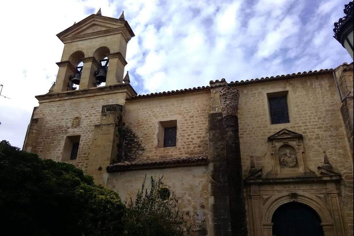 Hotel Baeza Monumental By Eme Hoteles Екстериор снимка