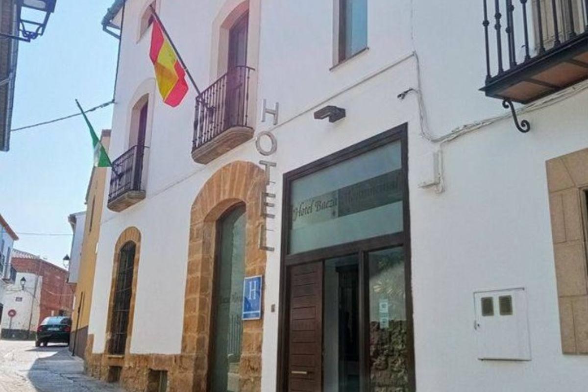 Hotel Baeza Monumental By Eme Hoteles Екстериор снимка